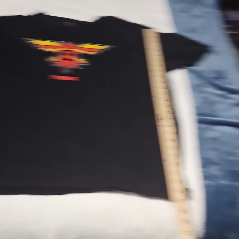 .Red and Black Short Sleeve Tee with Geometric Eagle Design  PHX - Picture 4 of 5